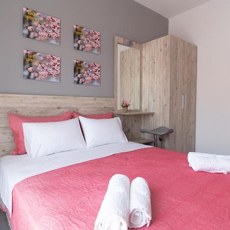 Ferienwohnung Golden Seaside 3 Nea Roda Exterior foto